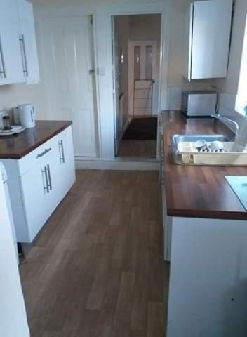 Priestfield House Medway Bed & Breakfast กิลลิงแงม ภายนอก รูปภาพ